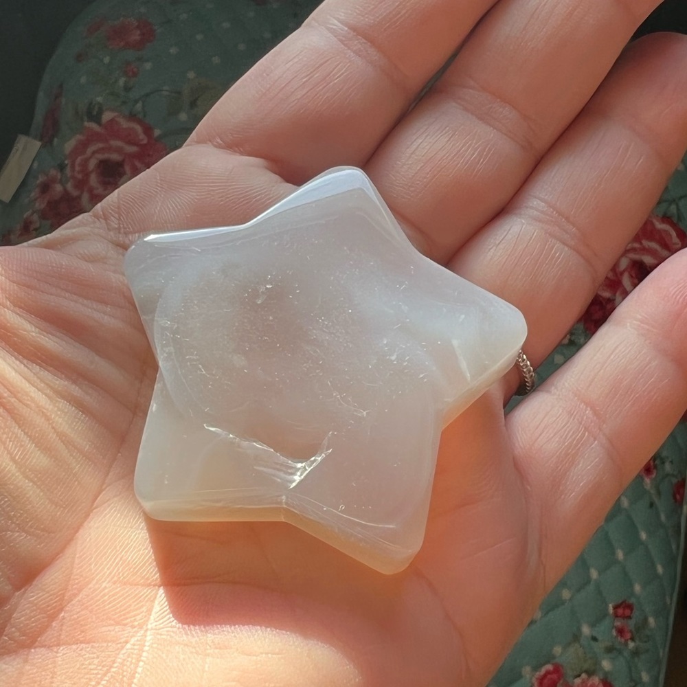 Agate Star - Picture 6 of 17